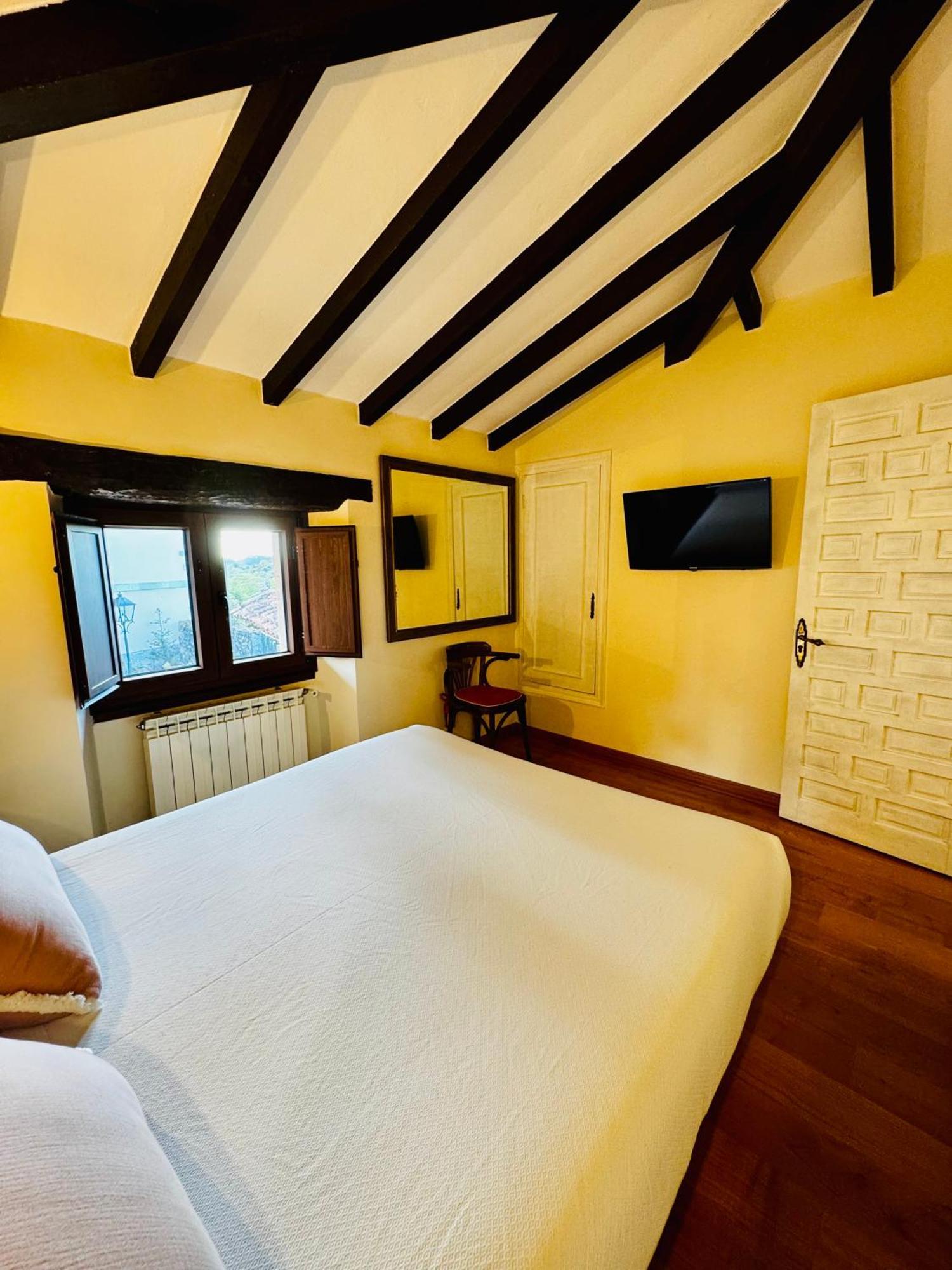 La Casina De La Arquera Villa ยาเนส ภายนอก รูปภาพ